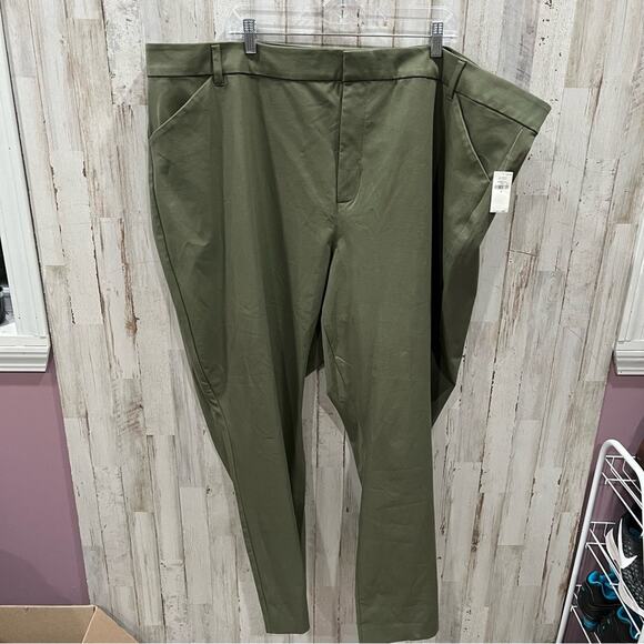 New Old Navy - High Rise Pixie Never Fade Green Ankle Pants Womens Plus 30 FLAW - Picture 3 of 10